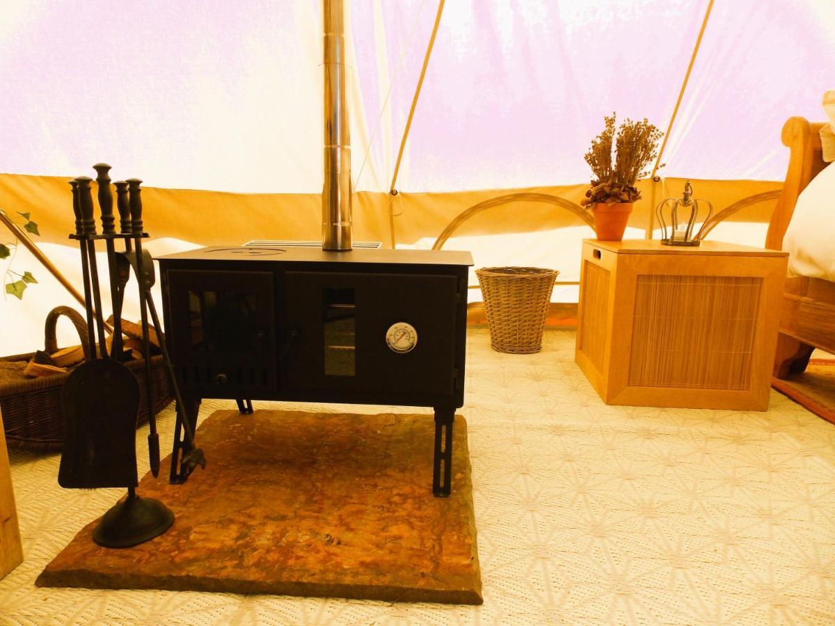 Hope Cottage Bell Tent Retreat Ashbourne  Dış mekan fotoğraf